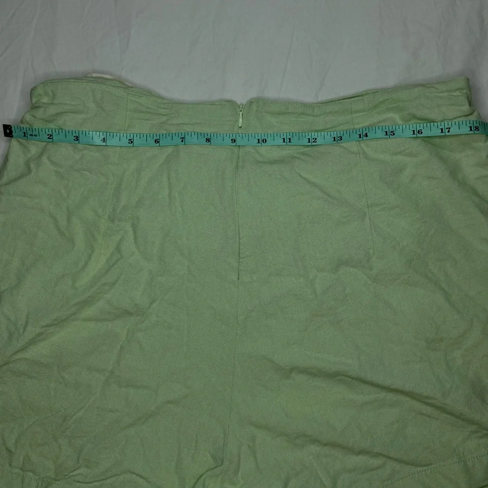 April Kiss Linen Beach Shorts Lime Green with Waist Tie โข Size: Large - Picture 3 of 9